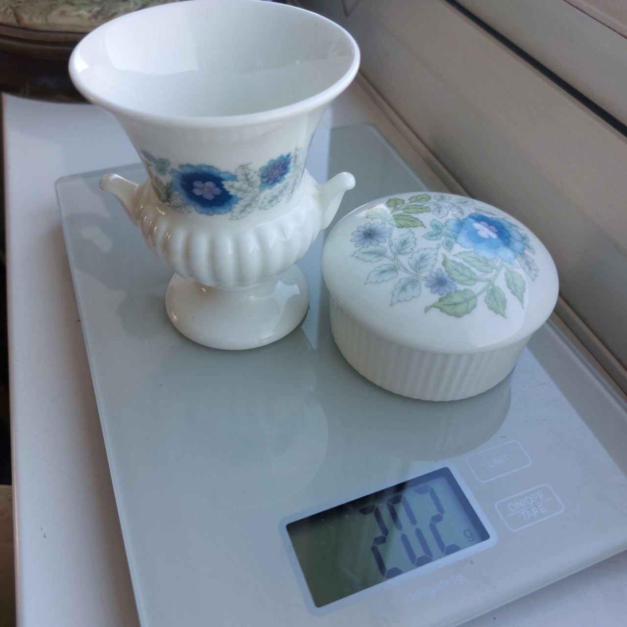 Wedgwood Bone China Mini Vase & Trinket Box - Blue Floral -England Traditional5