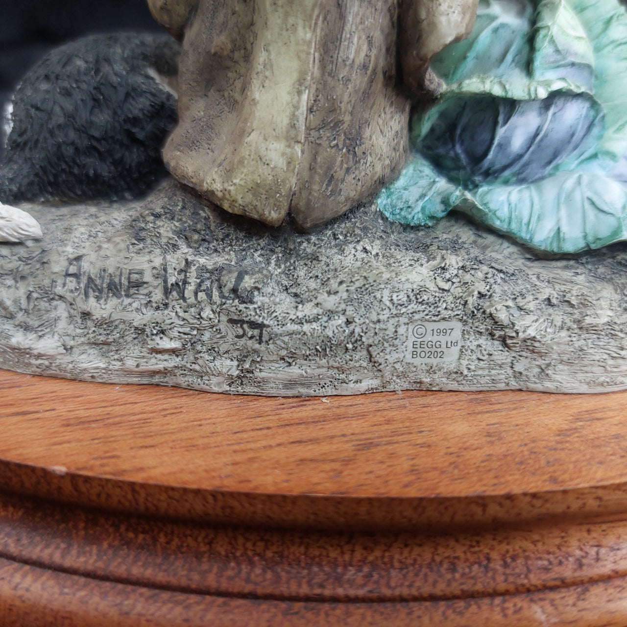 Fine Border Arts "Helping Out" Collie Figurine - B0202 - Anne Wall 1997 Resin9