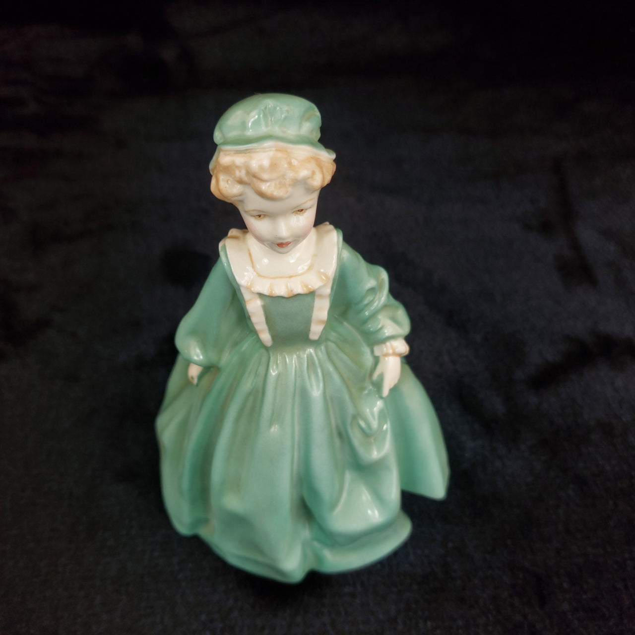 Royal Worcester Figurine 3081  6.5” Tall. Grandmother’s Dress F.G. Doughty2