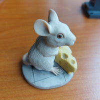 Thumbnail for Border Fine Arts First Friends FF5 – 1989 Mouse with Cheese Figurine gift13