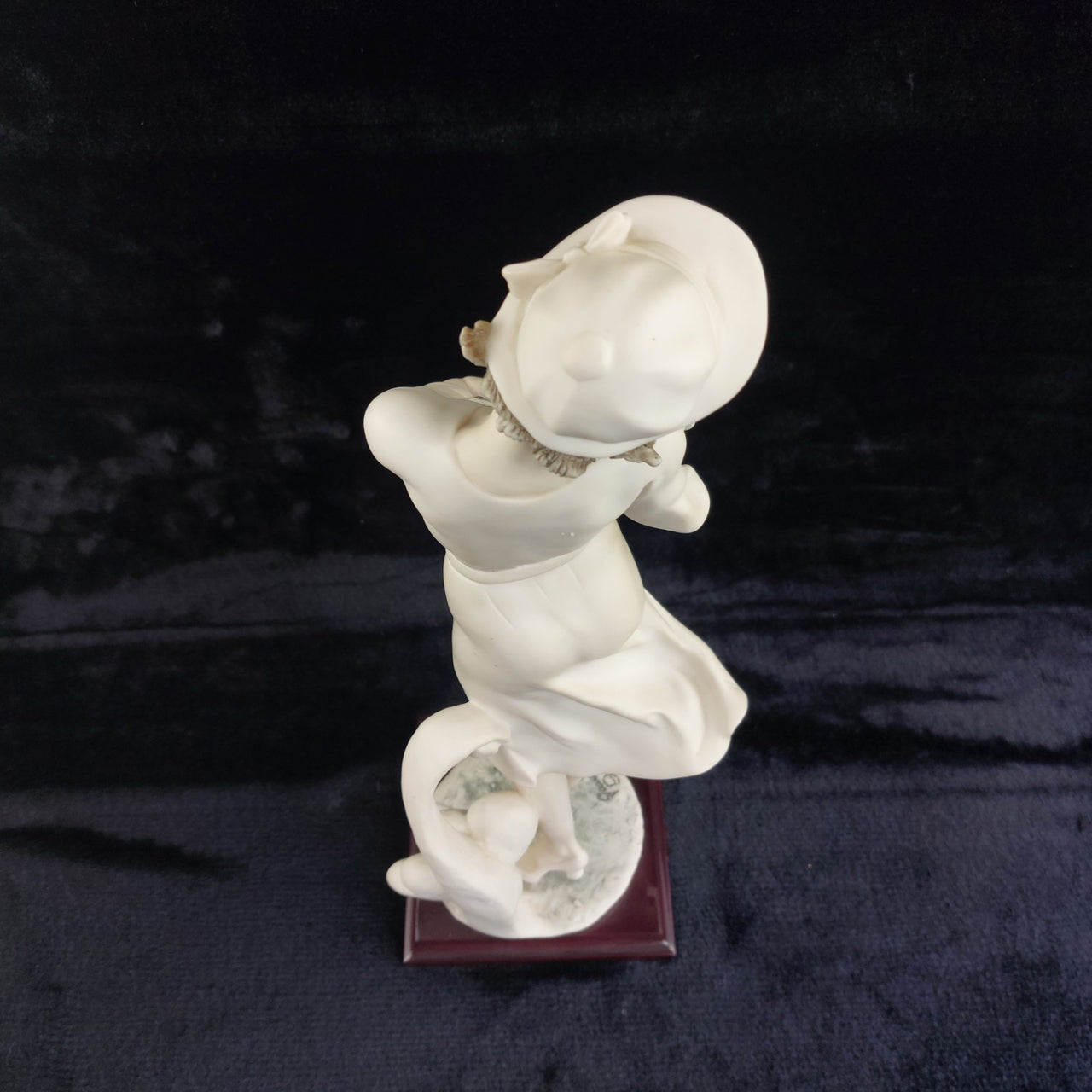 Florence In Love Figurine Armani 0382-F Girl with Rose & Letter 16" Porcelain23