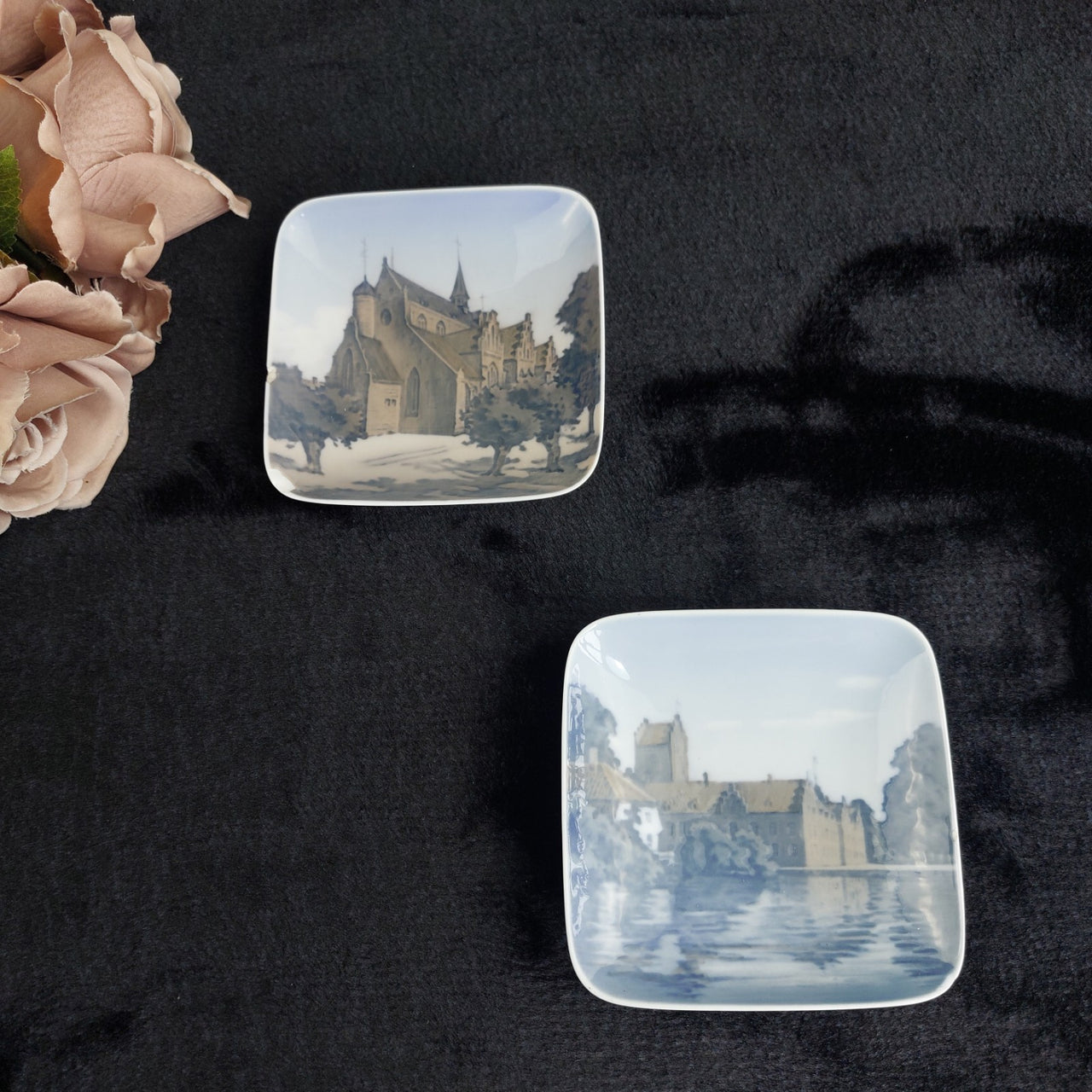 2×Royal Copenhagen Ashtray Dish Domkirken Hald Slelv Danish Landmark Porcelain1