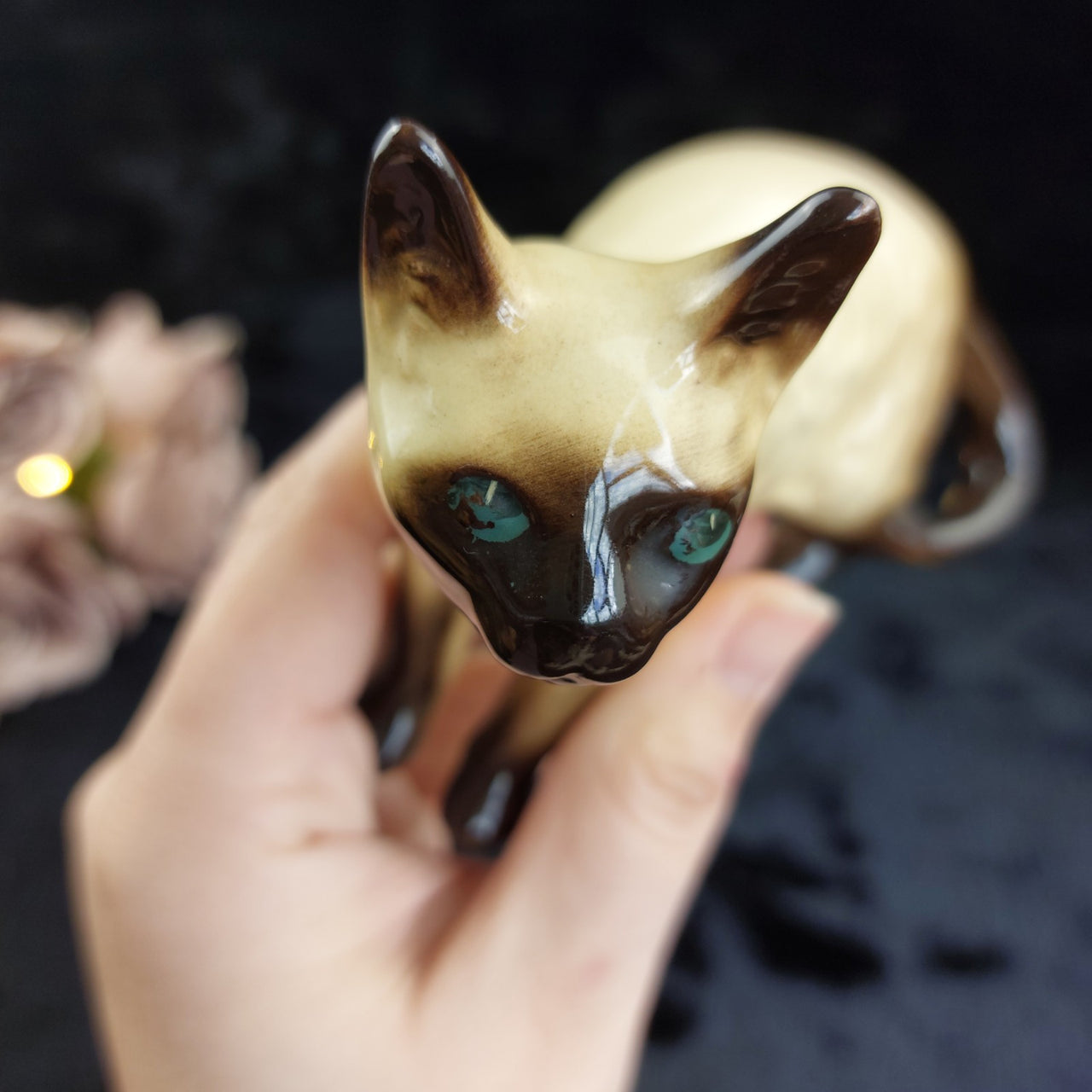 Siamese Cat made in England Figurine  Ceramic Glazed 12cm see pics for details.3