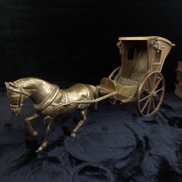 A large antique brass, Big horse with cab. 4.5 Kg Nicely sculpted and cast. gift1