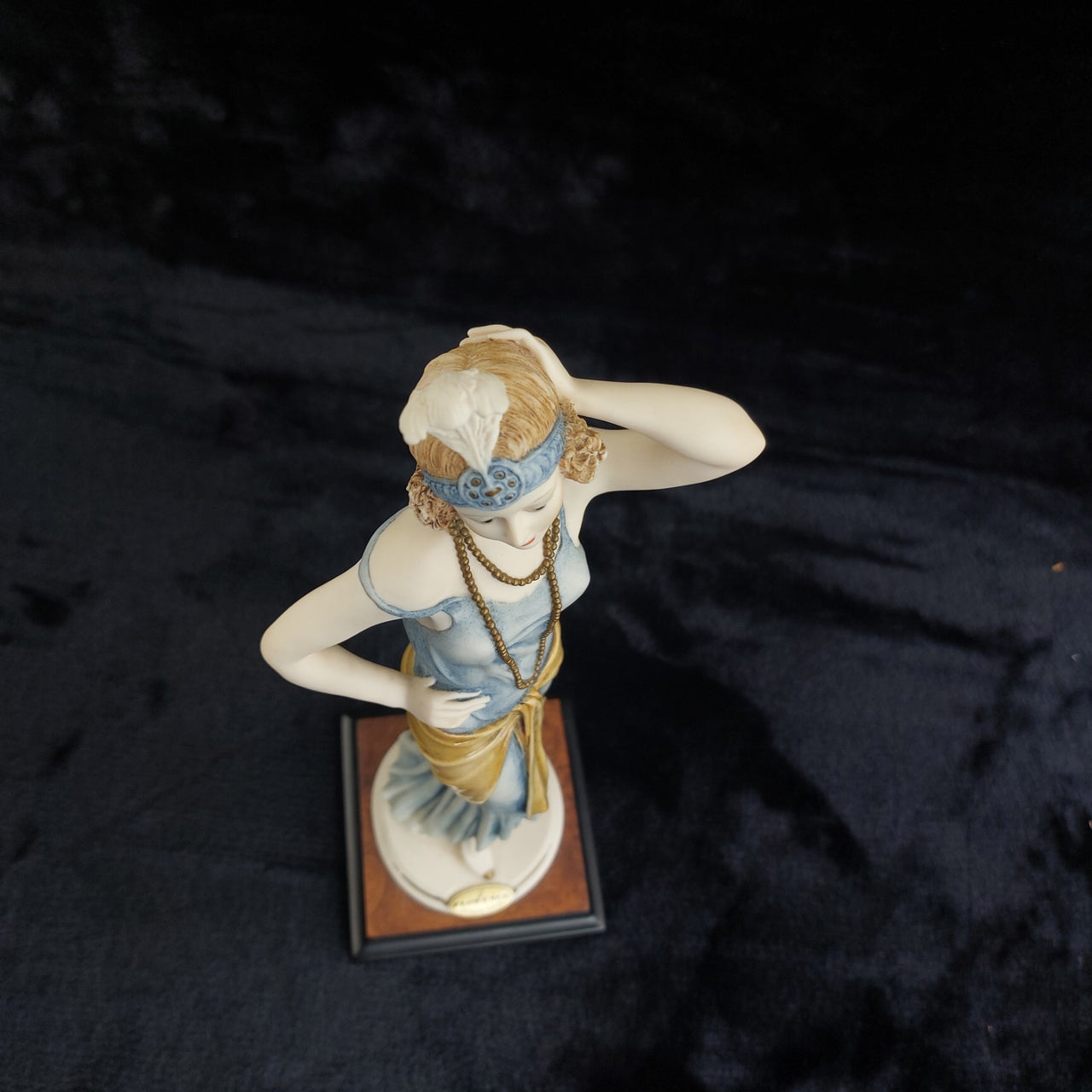 Florence Figurine Regine Armani Damina con Collana Italy 13" decor luxury12