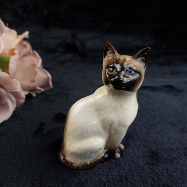 Beswick Siamese Cat Figurine Vintage England Ceramic Ceramic, Porcelain  1887 0